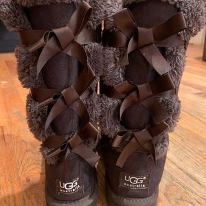Brown tall Bailey Bow Ugg Boots Sz 8